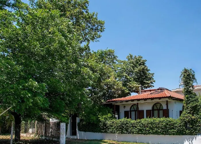 Shada's Pool & Jacuzzi Villa