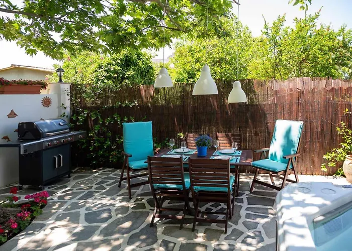 Shada's Pool & Jacuzzi *