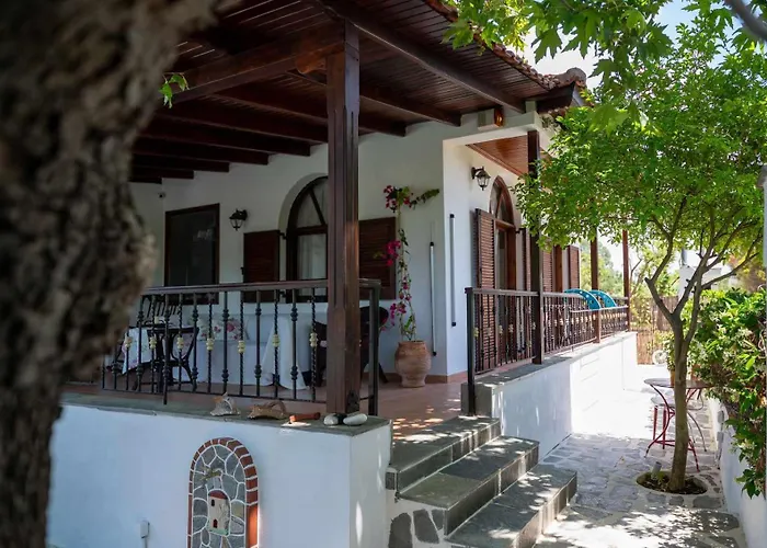 Shada's Pool & Jacuzzi Villa *