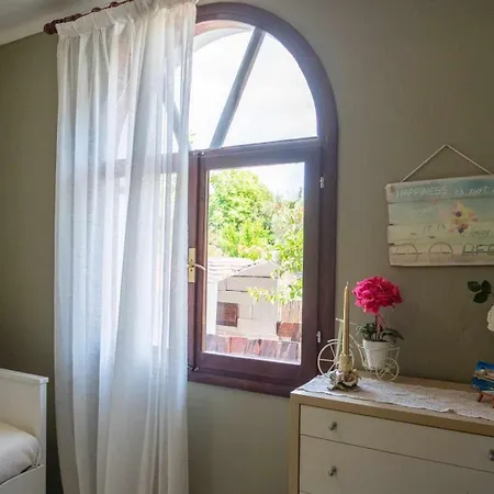 Vila Shada's Pool & Jacuzzi