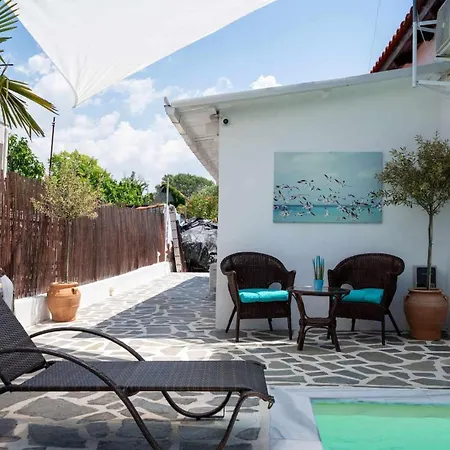 Shada's Pool & Jacuzzi *